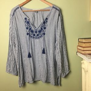 Old Navy boho peasant tunic shirt blue embroidered